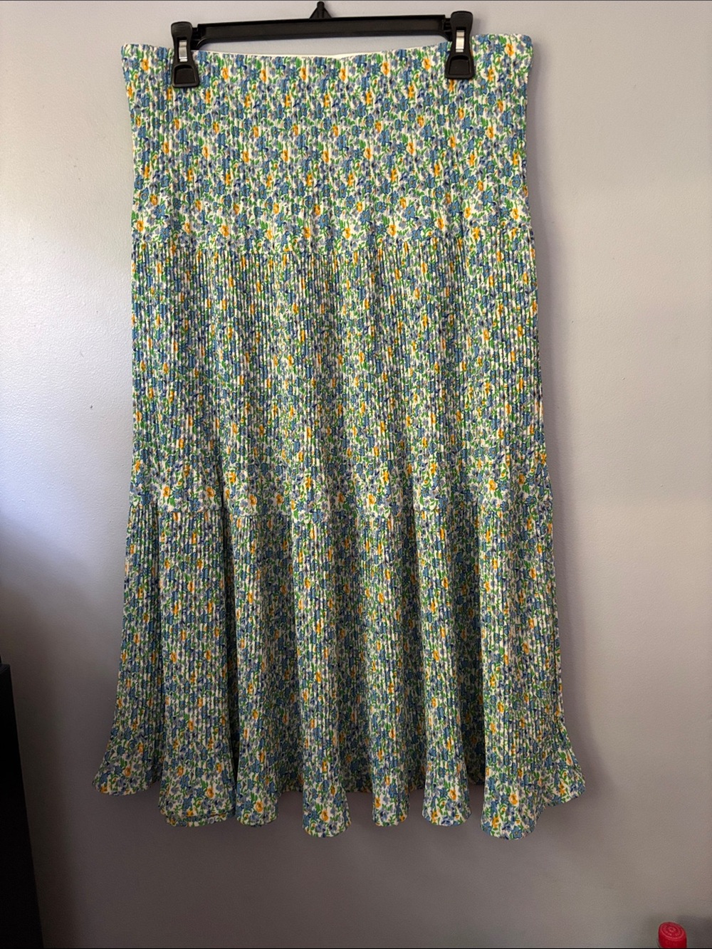 BCBGMaxAzria Green Multi Floral Maxi Skirt